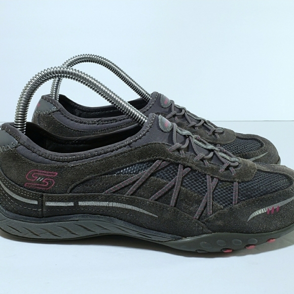 Skechers Leather Slipon Sneakers Walking Shoes - Picture 1 of 6